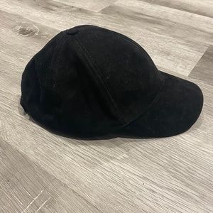 black baseball cap - velvet